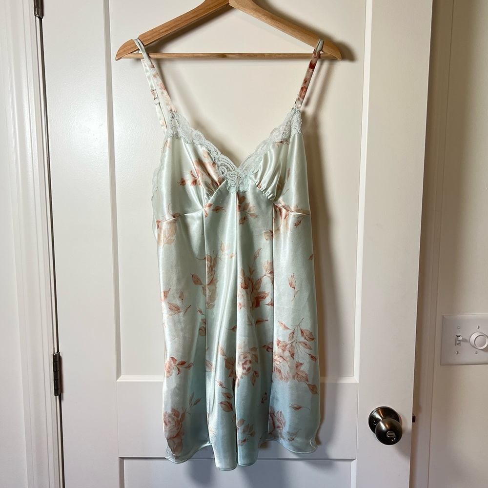 Lane Bryant Cacique Vintage Y2K Light Blue & Pink Floral Lace-Trim Romper 🦋🌸